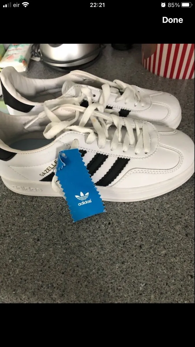 Boys new adidas trainers size 3 €25 - Image 2