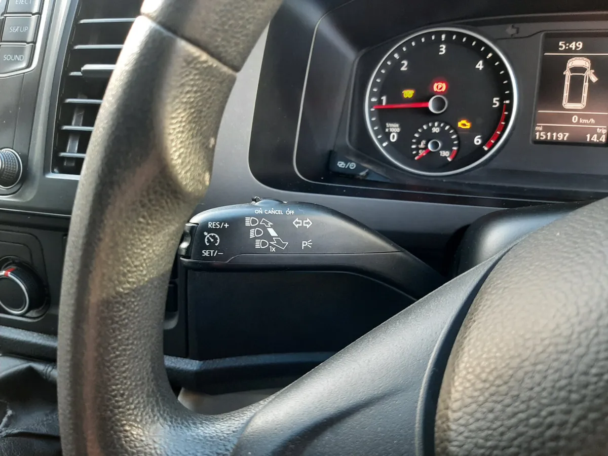 VW TRANSPORTER 2.0 TDI 2017 - Image 2