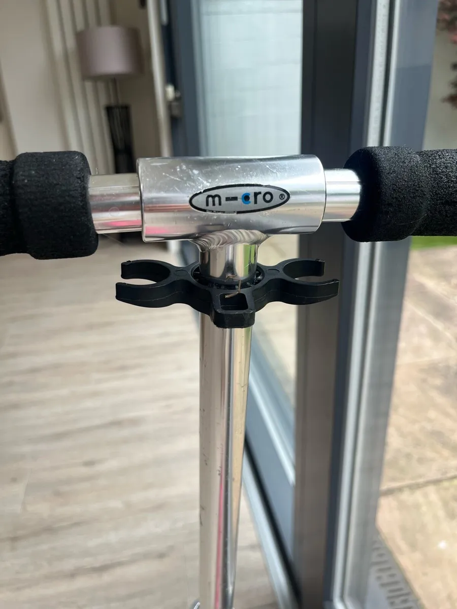 Micro Scooter - Image 2