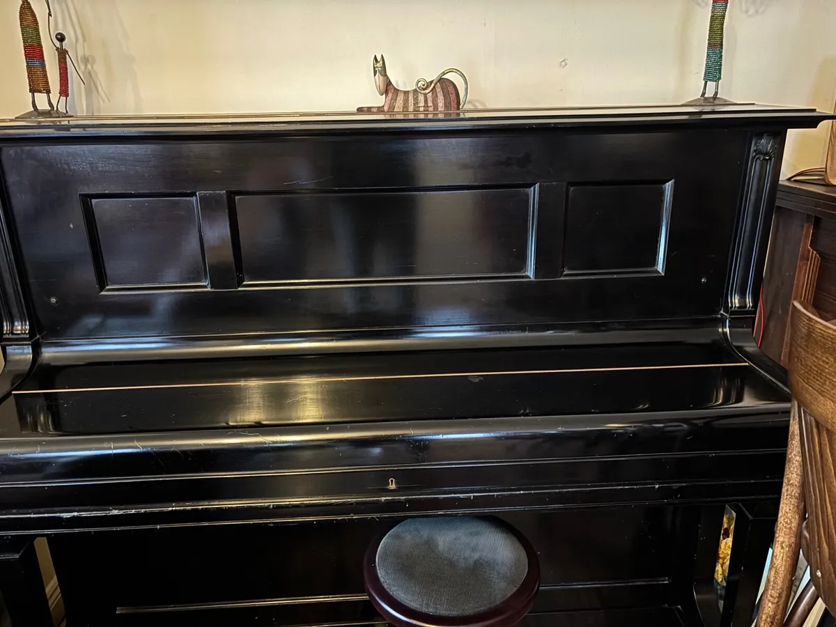 Piano - Image 1
