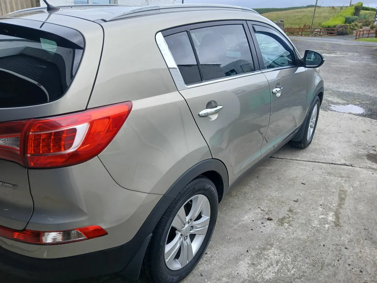 Kia Sportage 2012 - Image 2