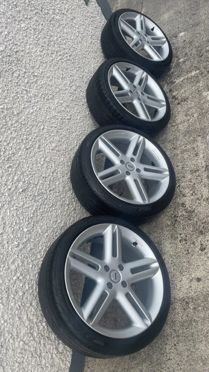 17” 4x100 momo arrows - Image 2