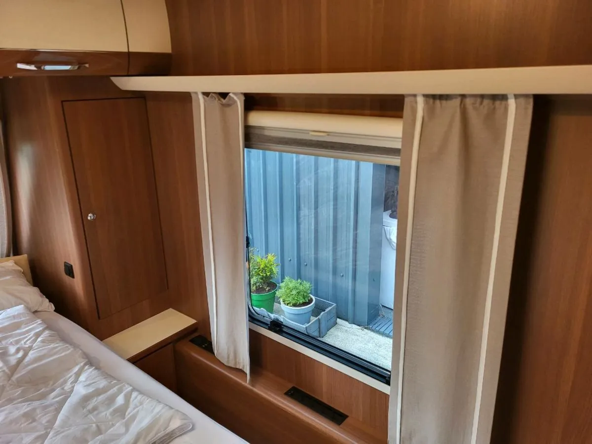 2019 lmc caravan 595 exquisite vip , - Image 3