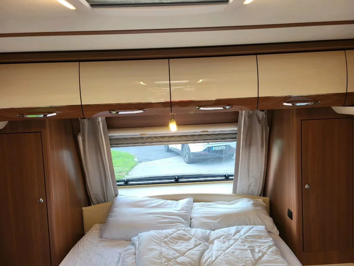 2019 lmc caravan 595 exquisite vip , - Image 4