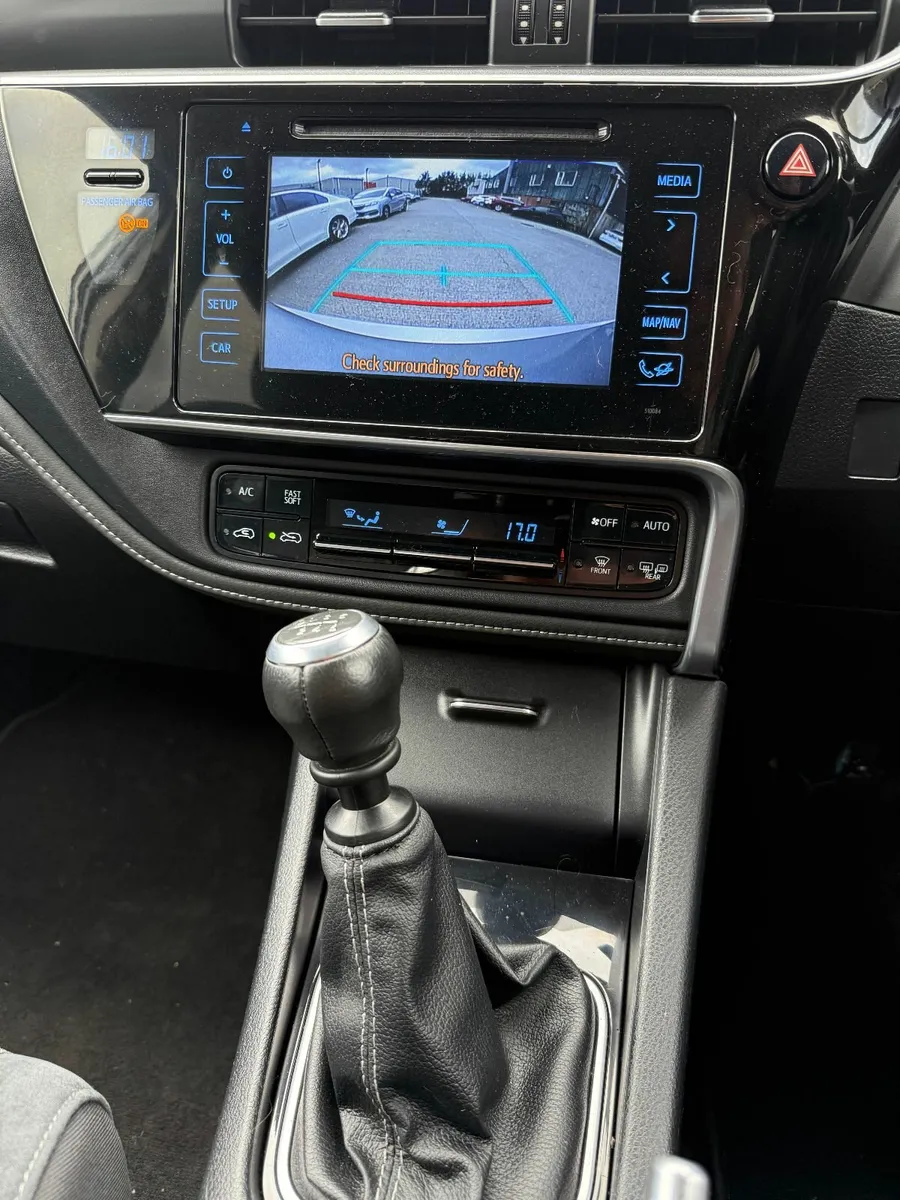 Toyota Auris 2018 1.2petrol NCT07/26 - Image 1