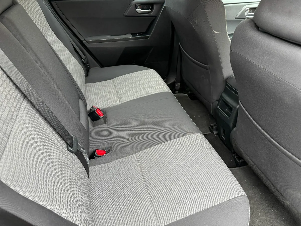 Toyota Auris 2018 1.2petrol NCT07/26 - Image 3
