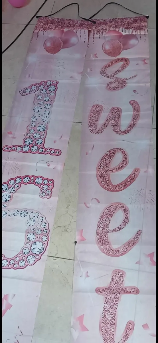 Party decorations - Image 4
