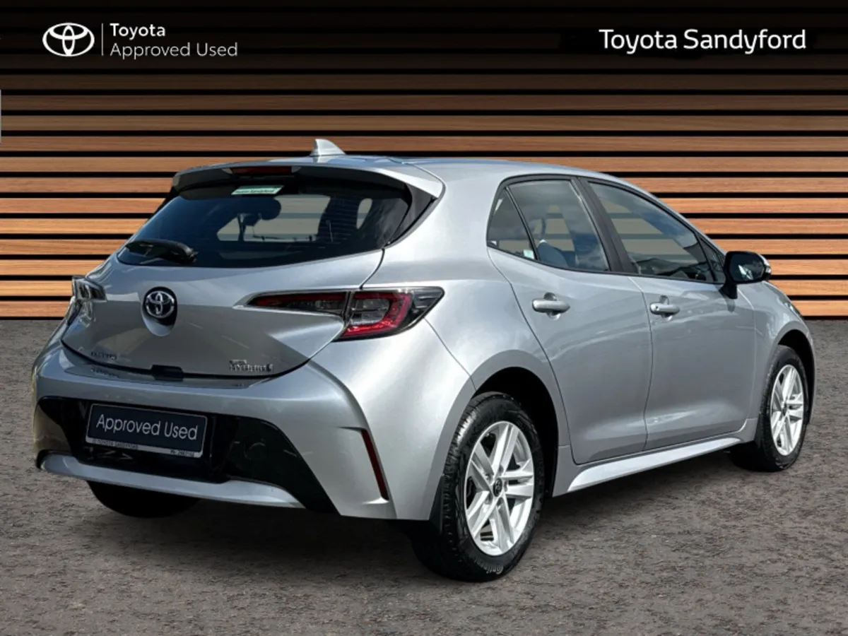 Toyota Corolla HYBRID LUNA HATCHBACK // REAR CAMER - Image 2