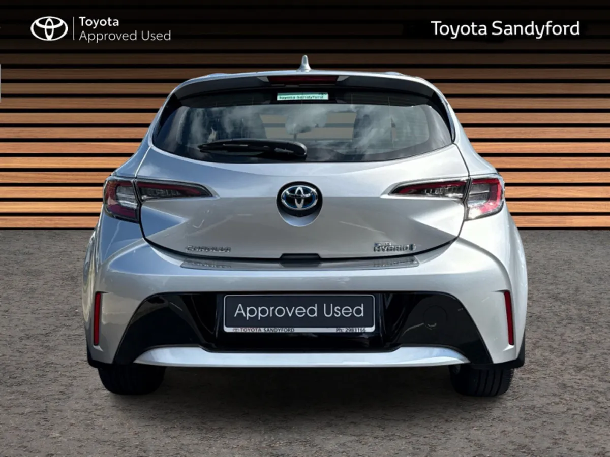 Toyota Corolla HYBRID LUNA HATCHBACK // REAR CAMER - Image 4