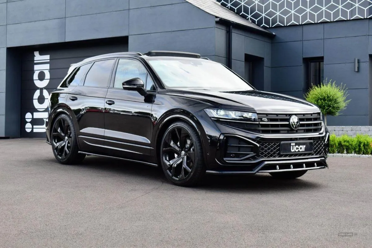 Volkswagen Touareg 3.0 TDI V6 Black Edition - Image 1