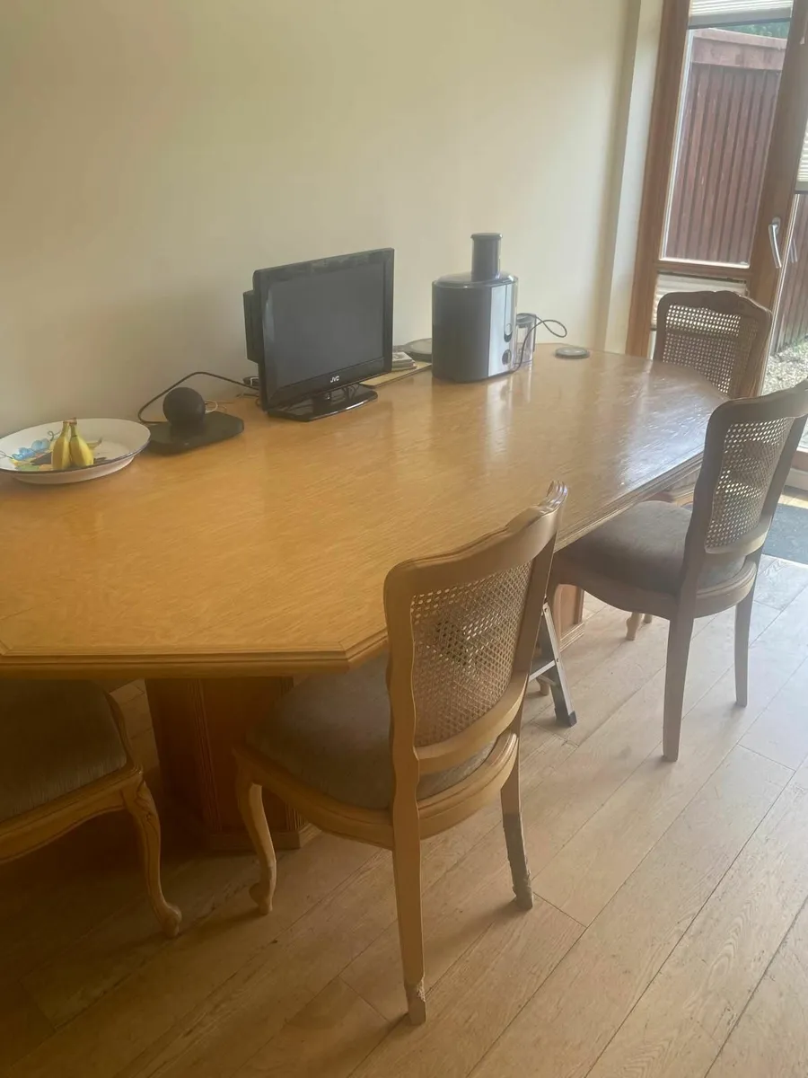 Dining table and chairs - Image 3