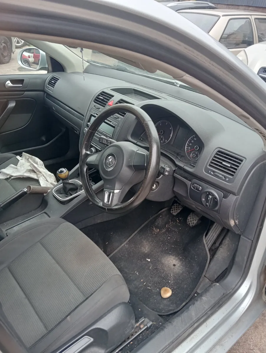 Jetta 1.6 tdi - Image 2