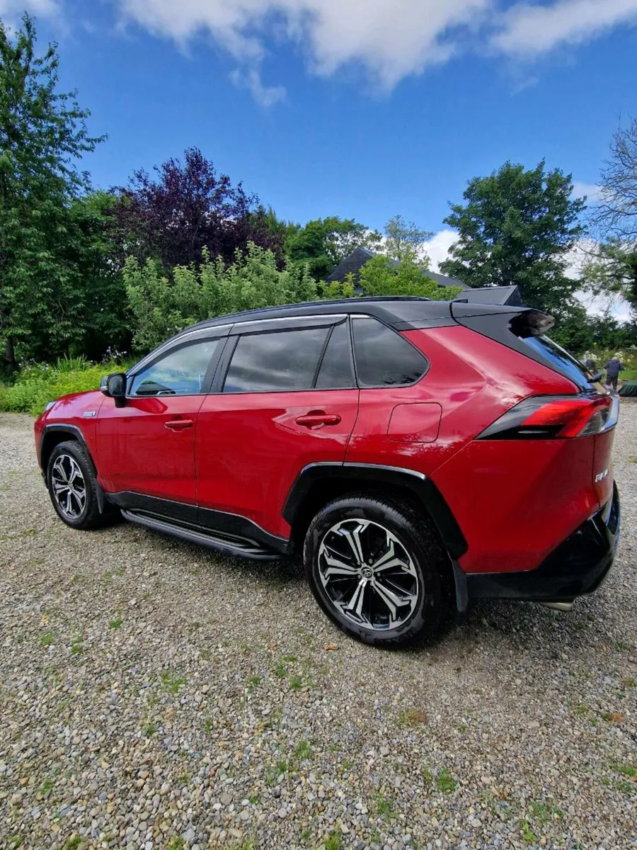 Toyota RAV4 2.5 litre AWD Plug in Hybrid SPORT - Image 3