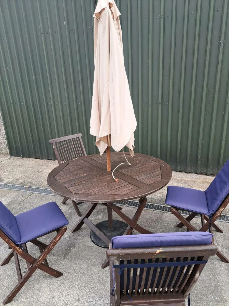 Teak Patio set - Image 1