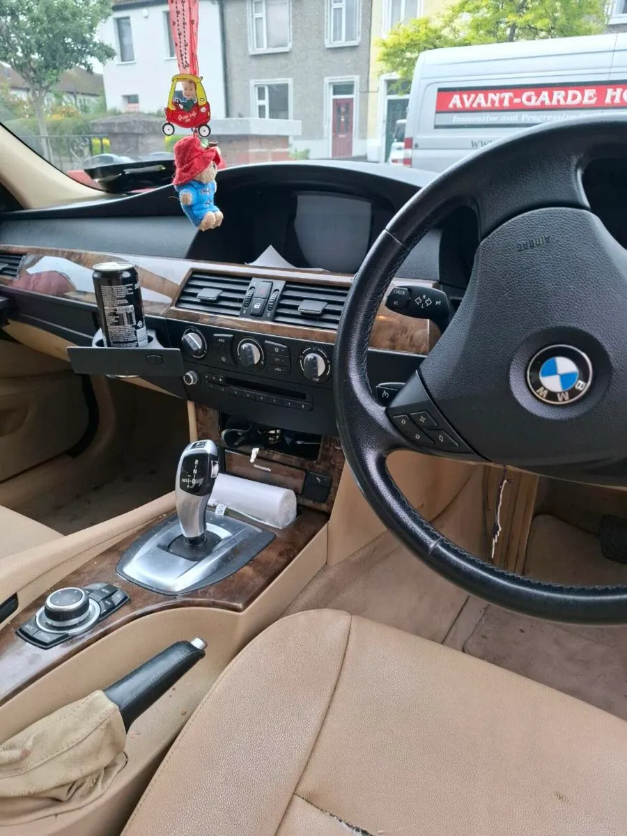 BMW 520d - Image 2