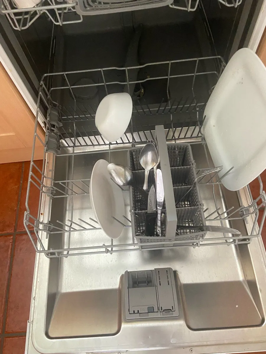 Bosch Dishwasher - Image 3