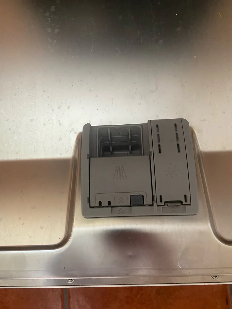 Bosch Dishwasher - Image 4