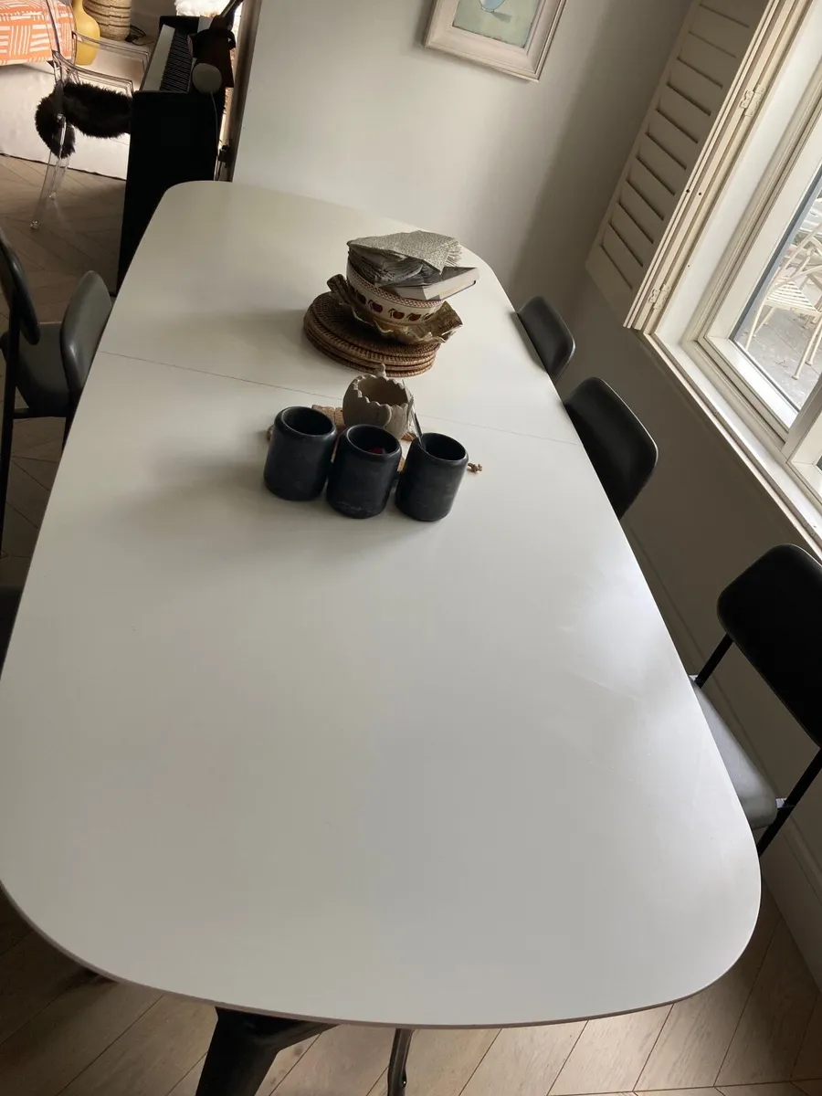 Extendable dining table - Image 4