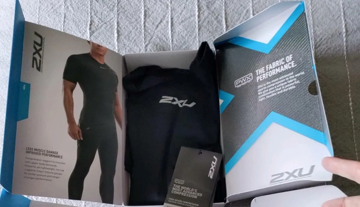 2XU Core Compression wear S/S Large New - Image 2