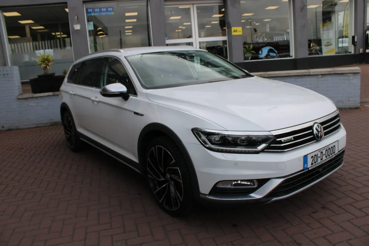 VW  PASSAT 2.0 TDI ALLTRACK 4MOTION(4WD) ELEGANCE - Image 1