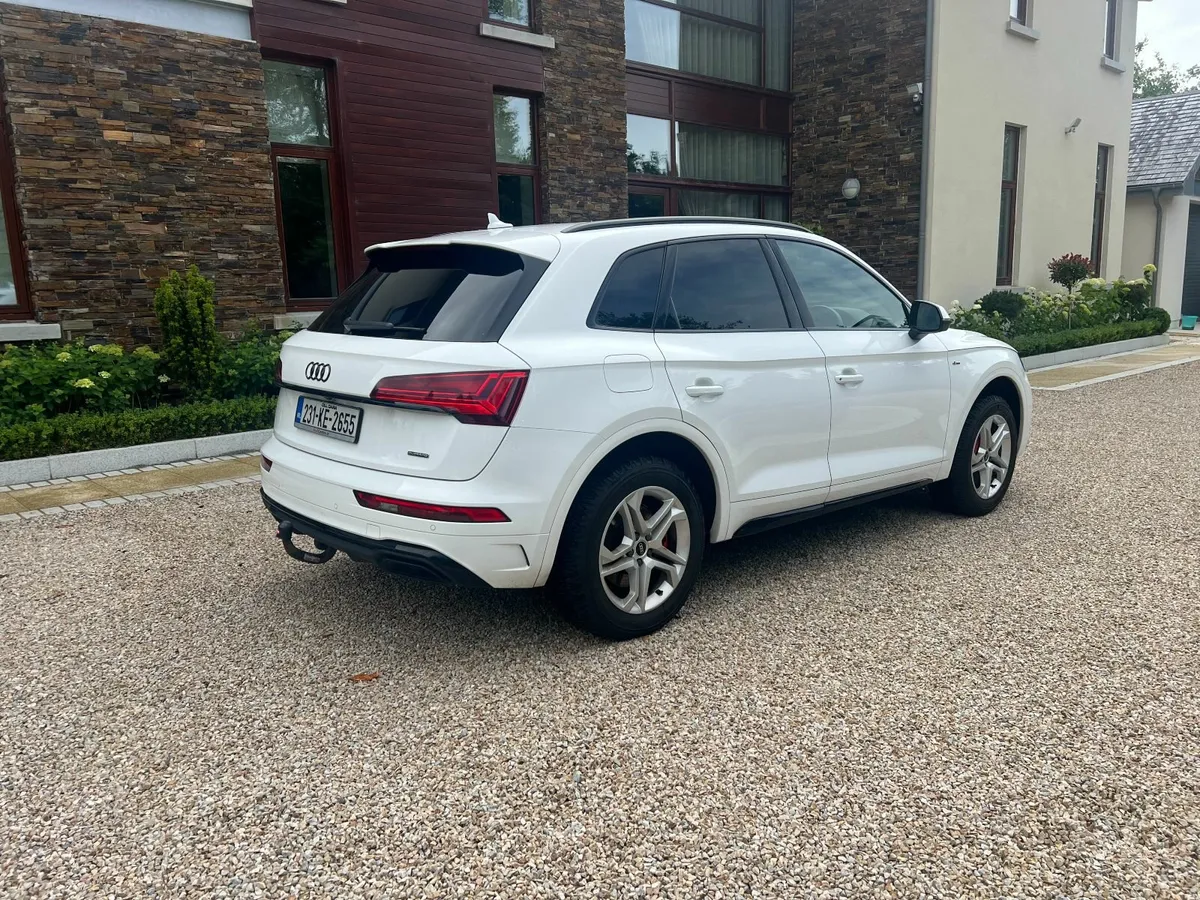 Audi Q5 50 TFSI E QUATTRO 2023 - Image 2