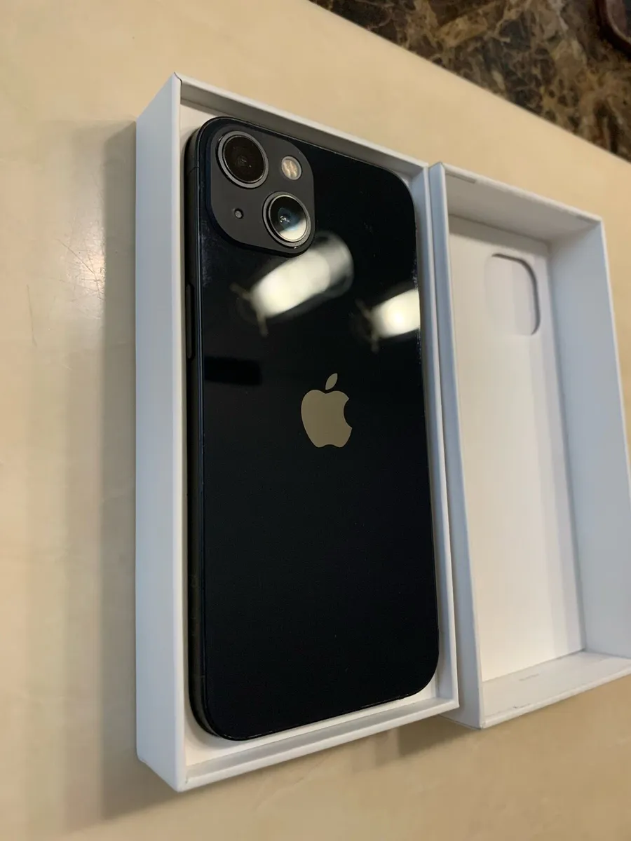 iPhone 13 128GB Black - Image 3