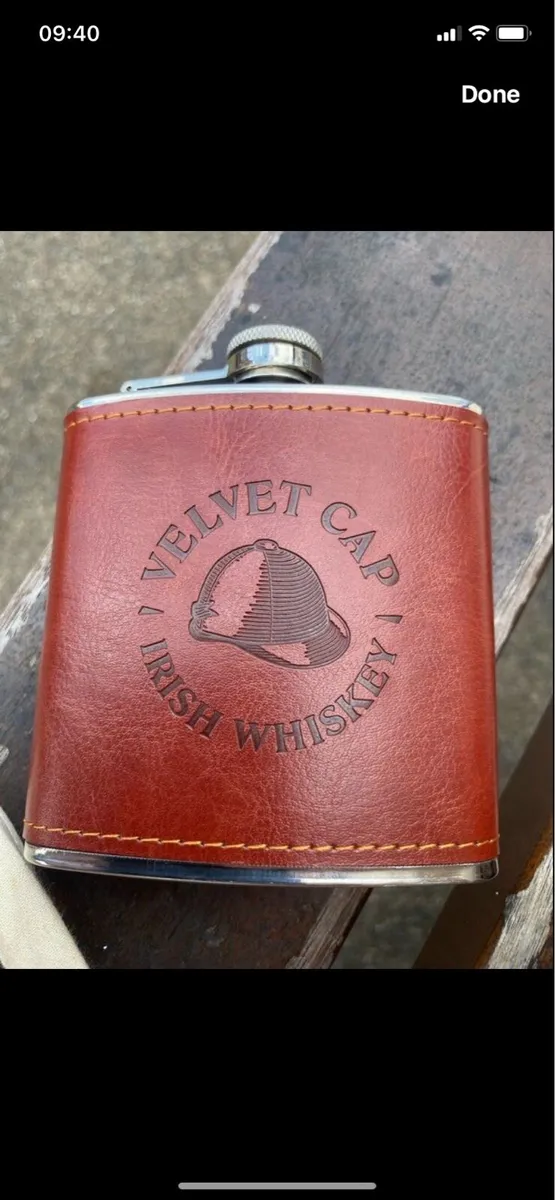 Velvet Cap Irish Whiskey Hip Flask - Image 1