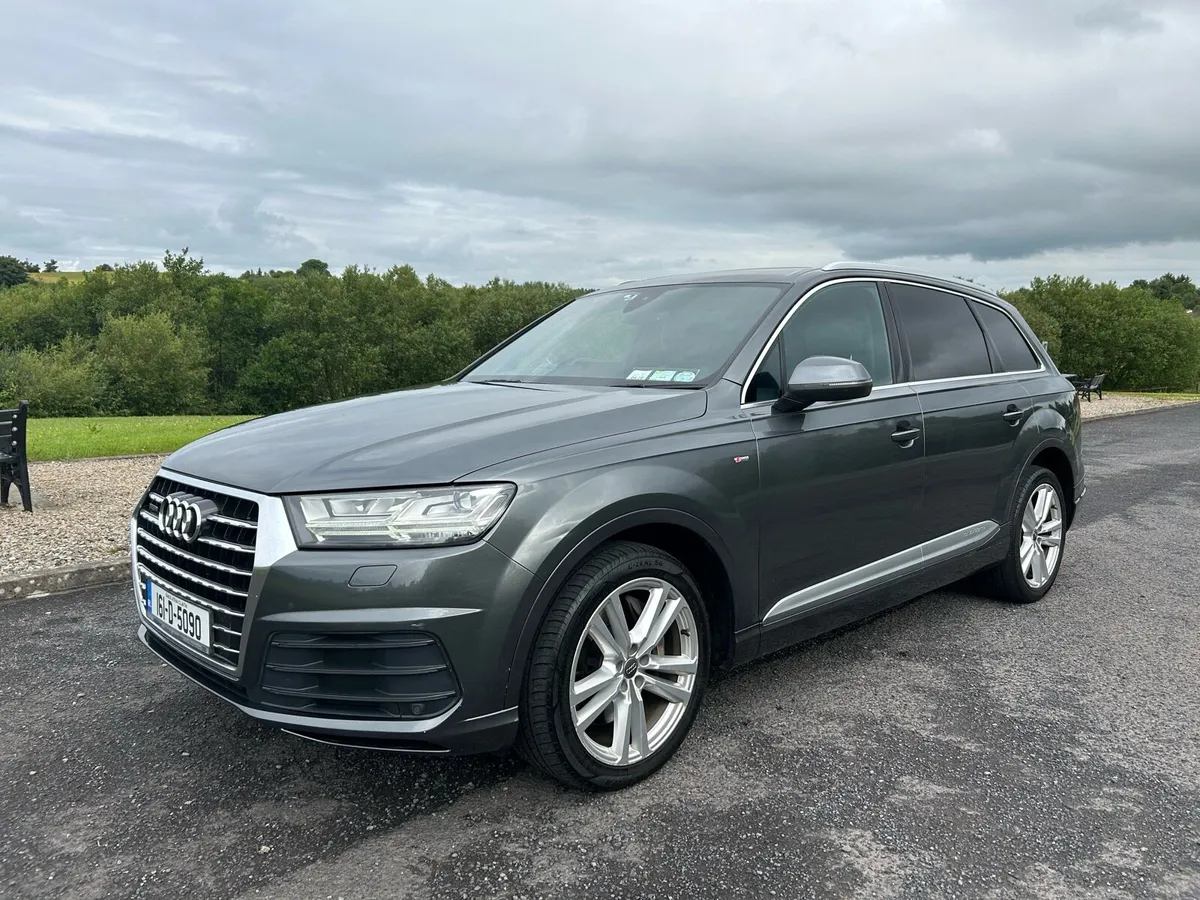 Audi Q7 S line pan roof - Image 2