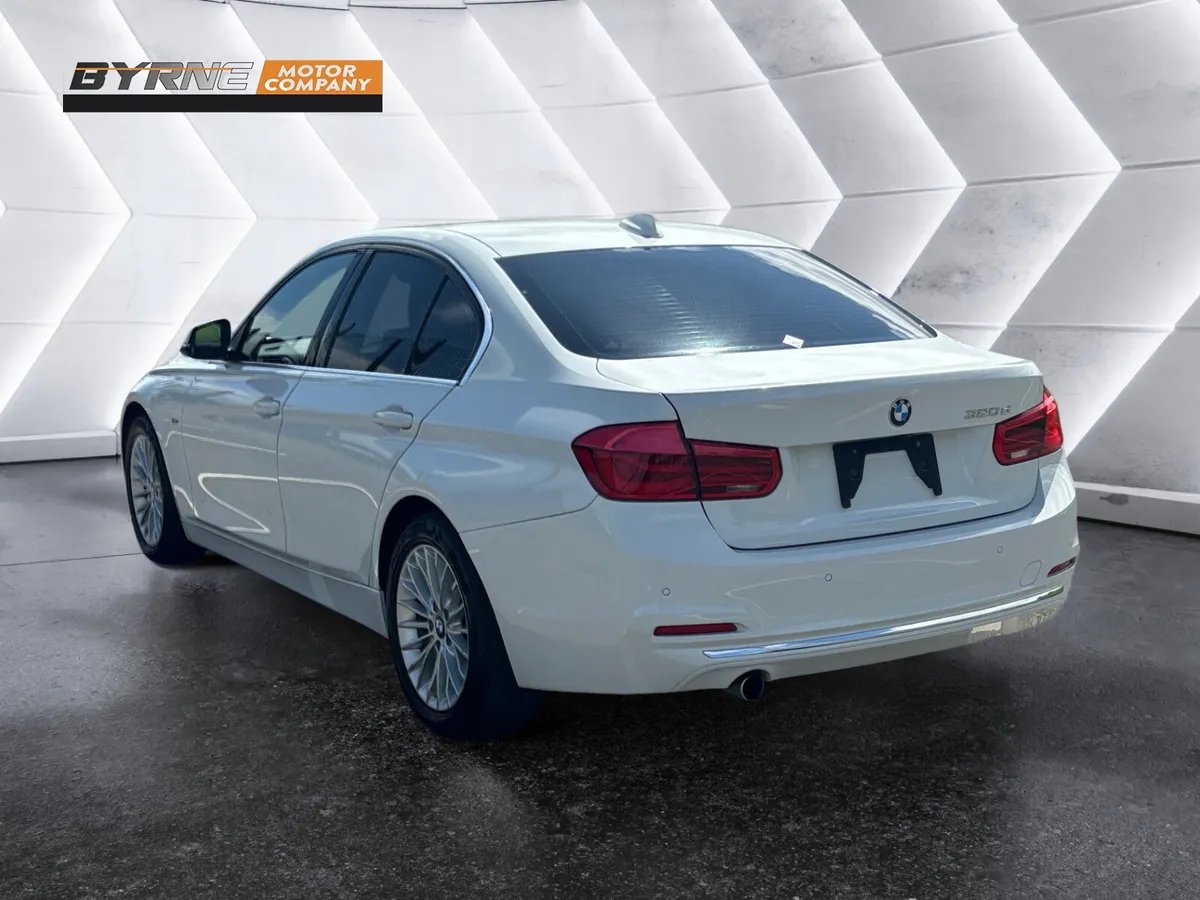 BMW 320 LUXURY AUTO, 2016 - Image 2