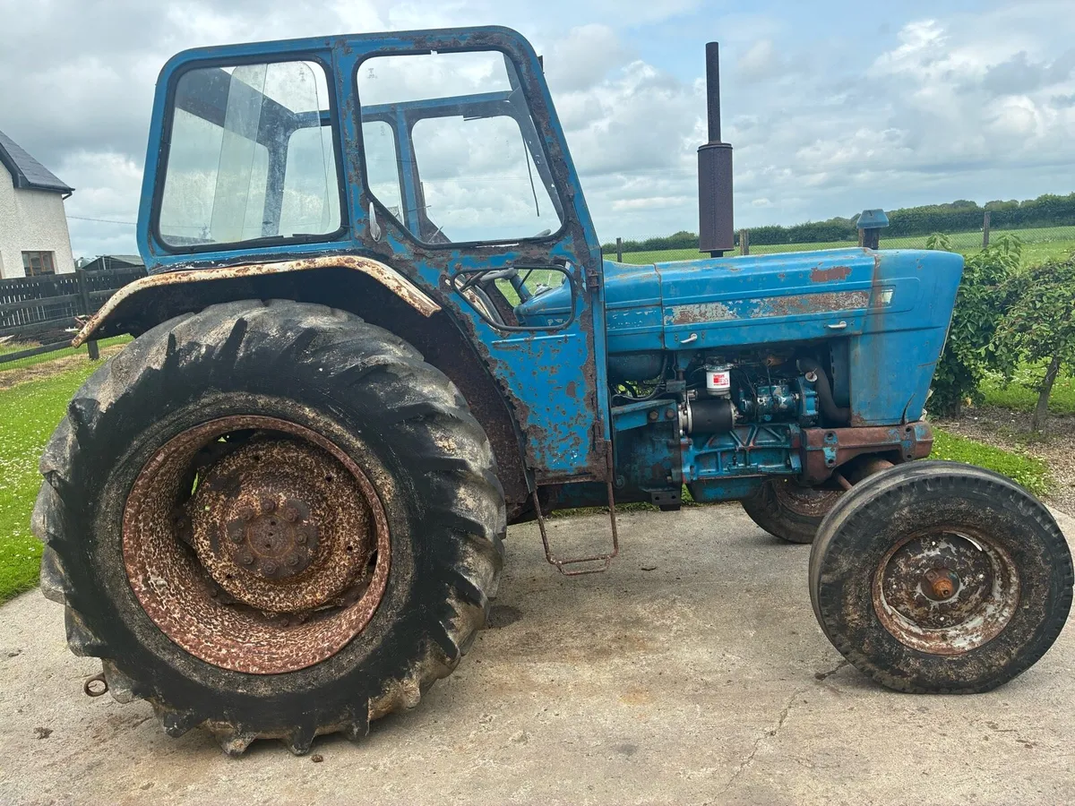 Ford 4000 - Image 1