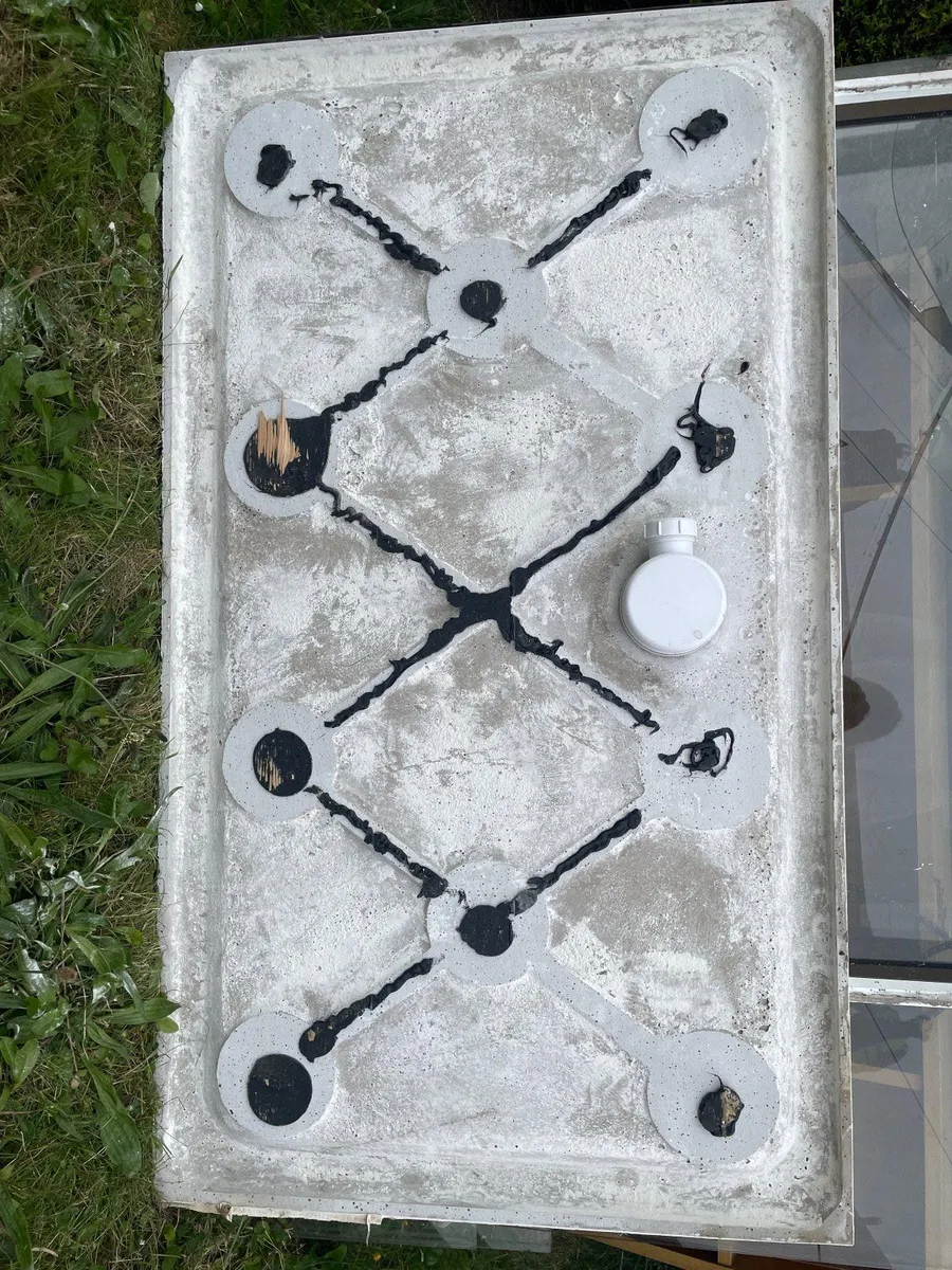 Shower Tray & Glass Panel - Image 3