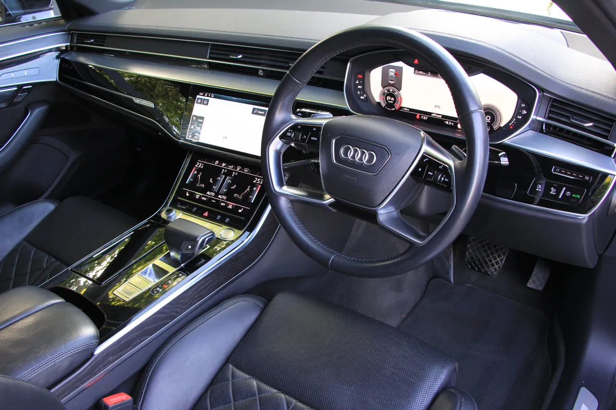 A8 S Line Quattro * V6 286Bhp * Quilted Leather - Image 4