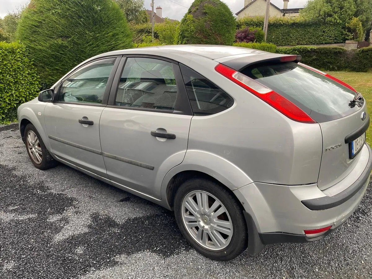 Ford Focus 2005 - Image 2