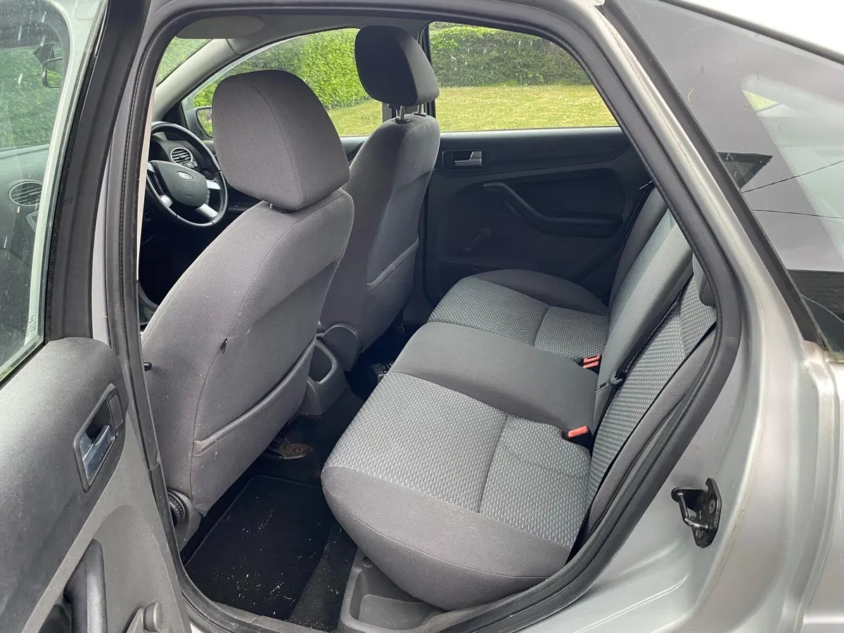 Ford Focus 2005 - Image 4