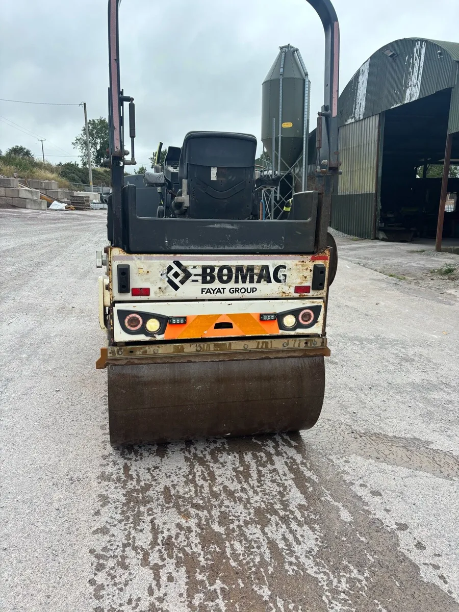Roller bomag 135 - Image 2