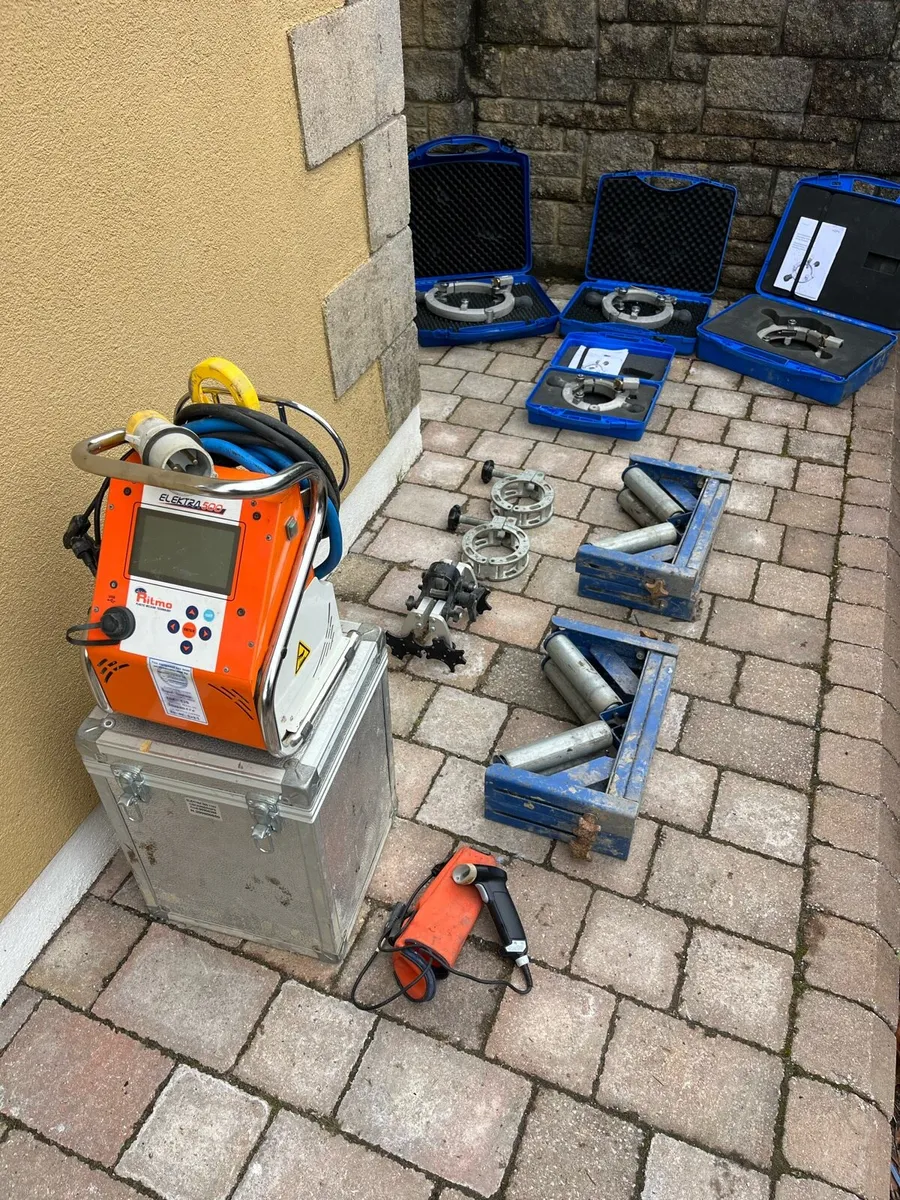 Construction tools - Image 1