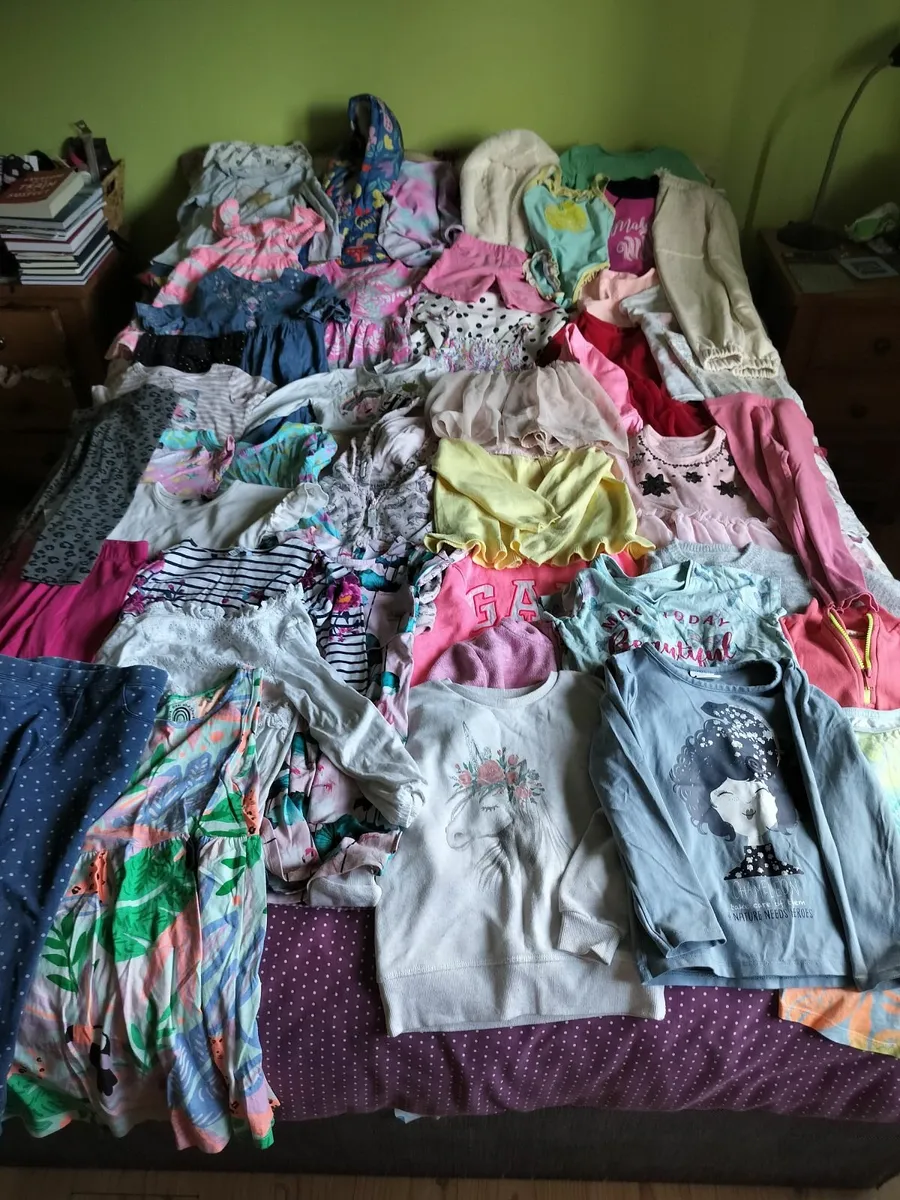 Girls bundle age 4-5 with wetsuit & blue jacket - Image 1