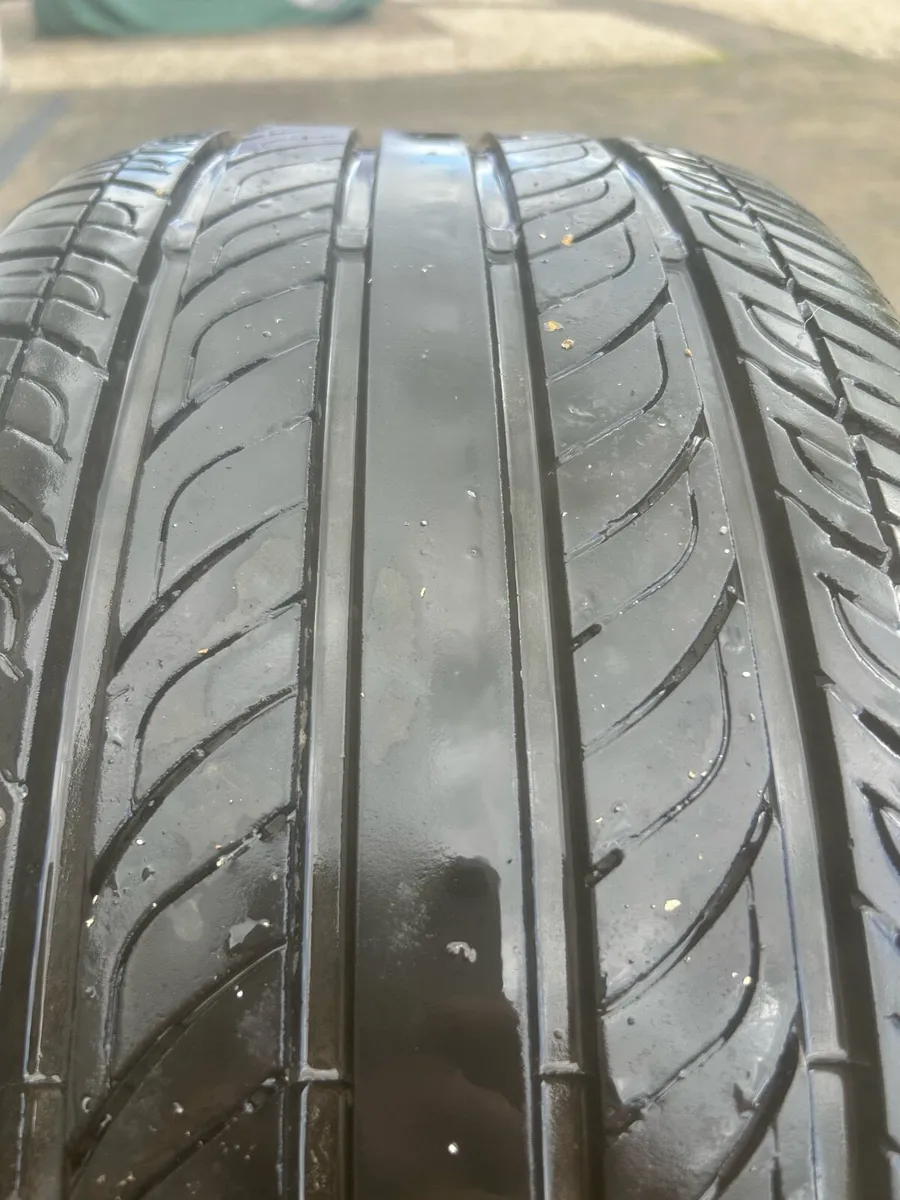 18 inch tyres - Image 1