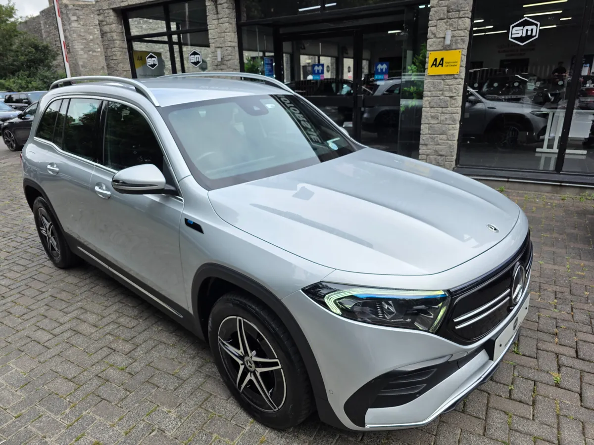 2022 MERCEDES EQB 300 4 MATIC AMG LINE 7 SEATER. - Image 4