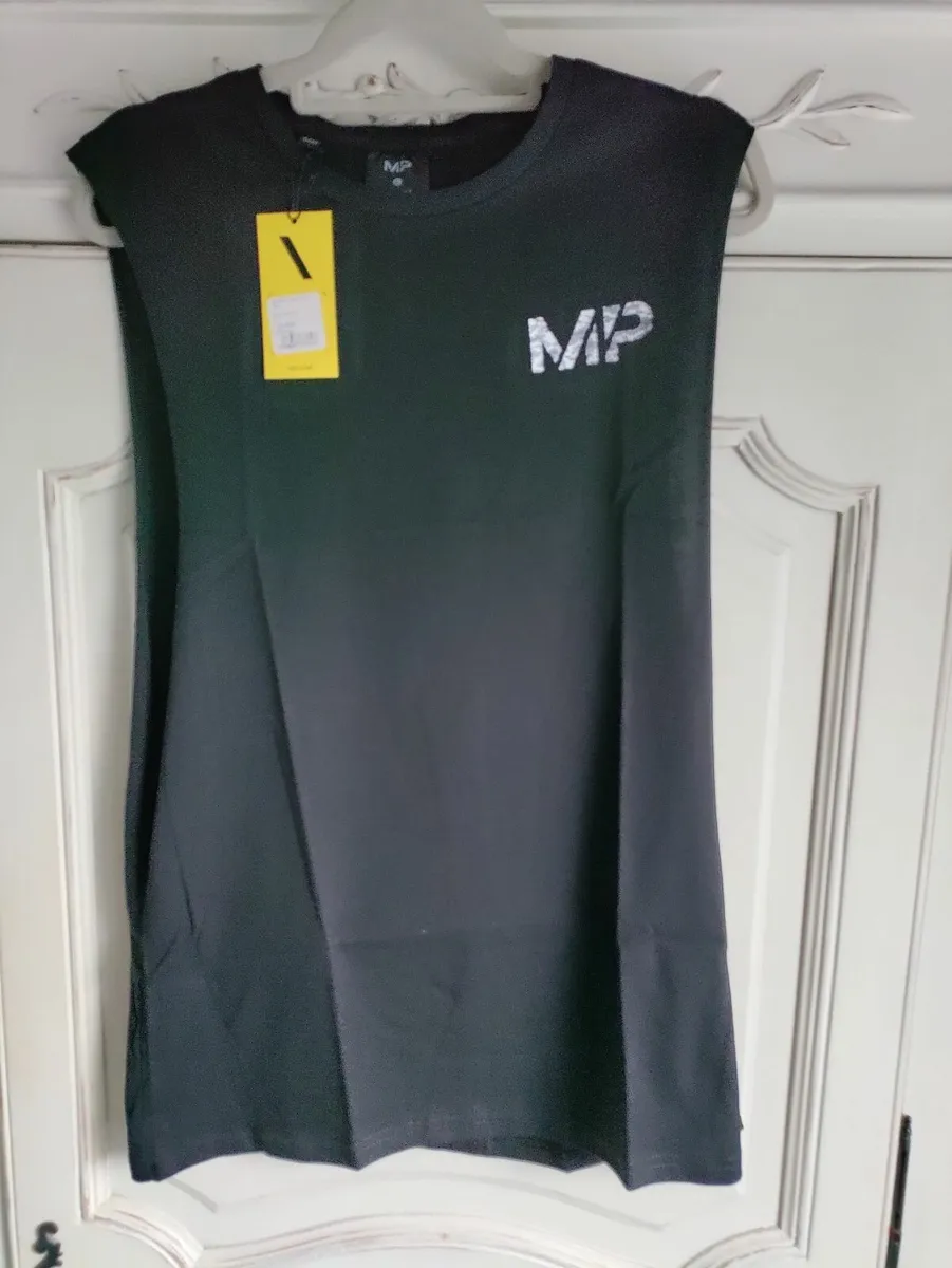 MyProtein Geo Camo Tank top x2 L New - Image 4