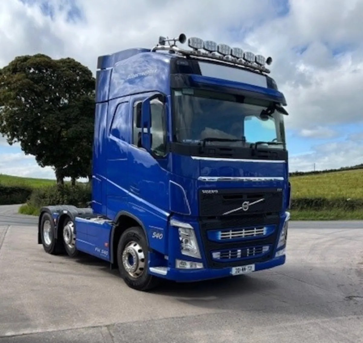 201 Volvo FH 540 6x2 Tractor Unit - Image 1
