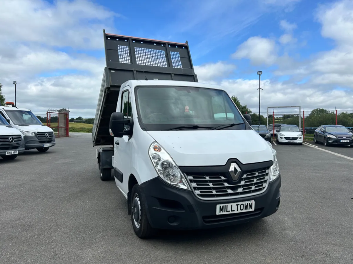 Renault Master tipper 2019 - Image 1