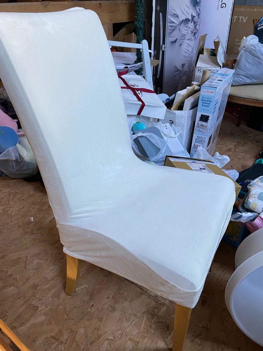 Free - 6 leather chairs with creme covers