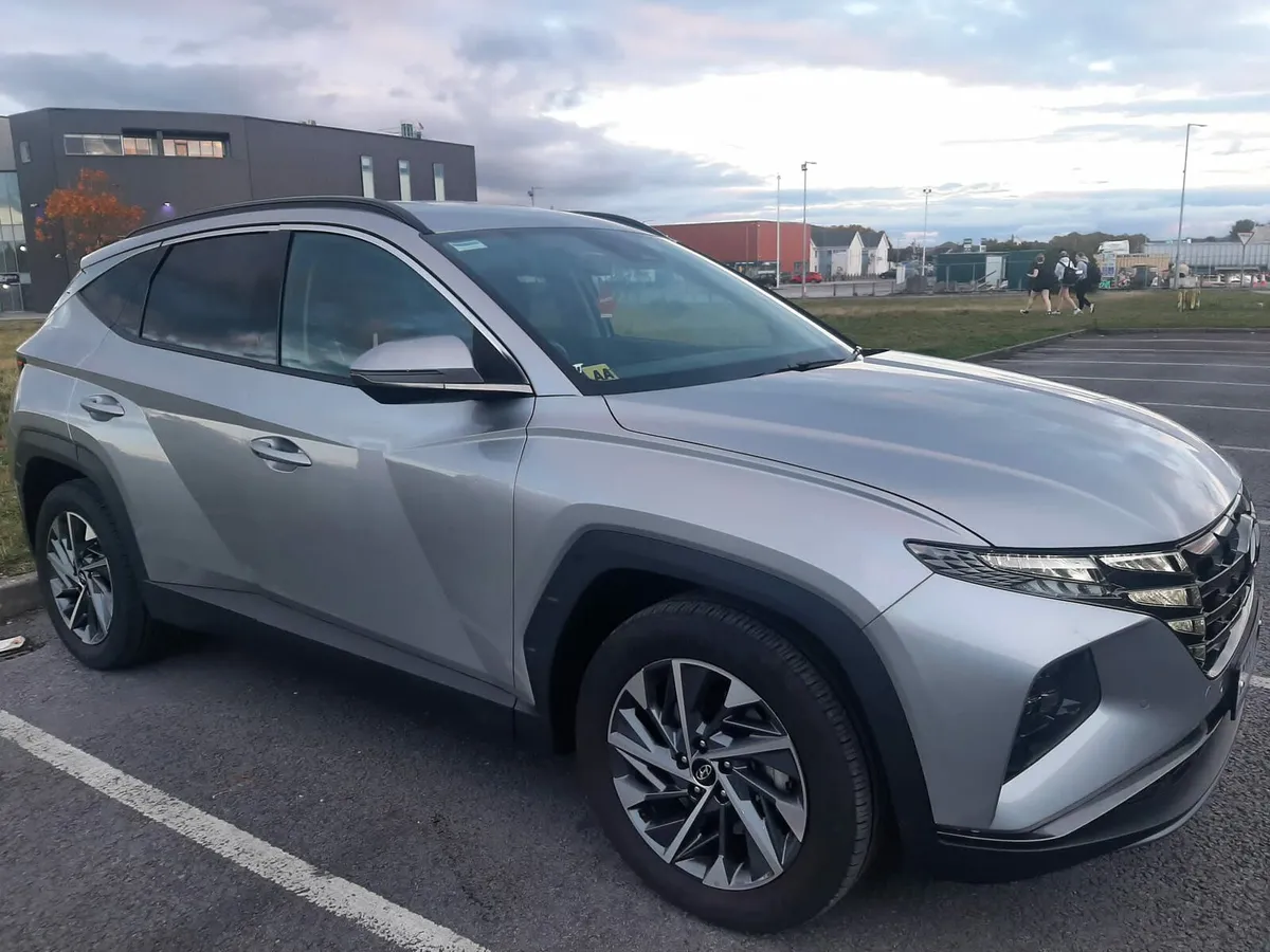 Car - Image 2
