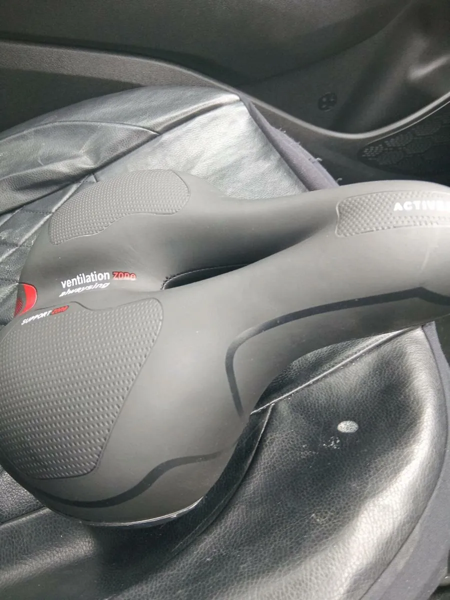 New bicycle saddle - Image 2