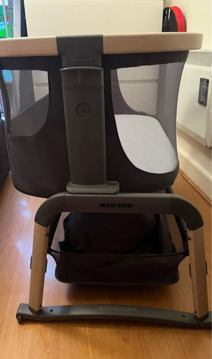 Maxi-cosi Lora air bedside crib - Image 4