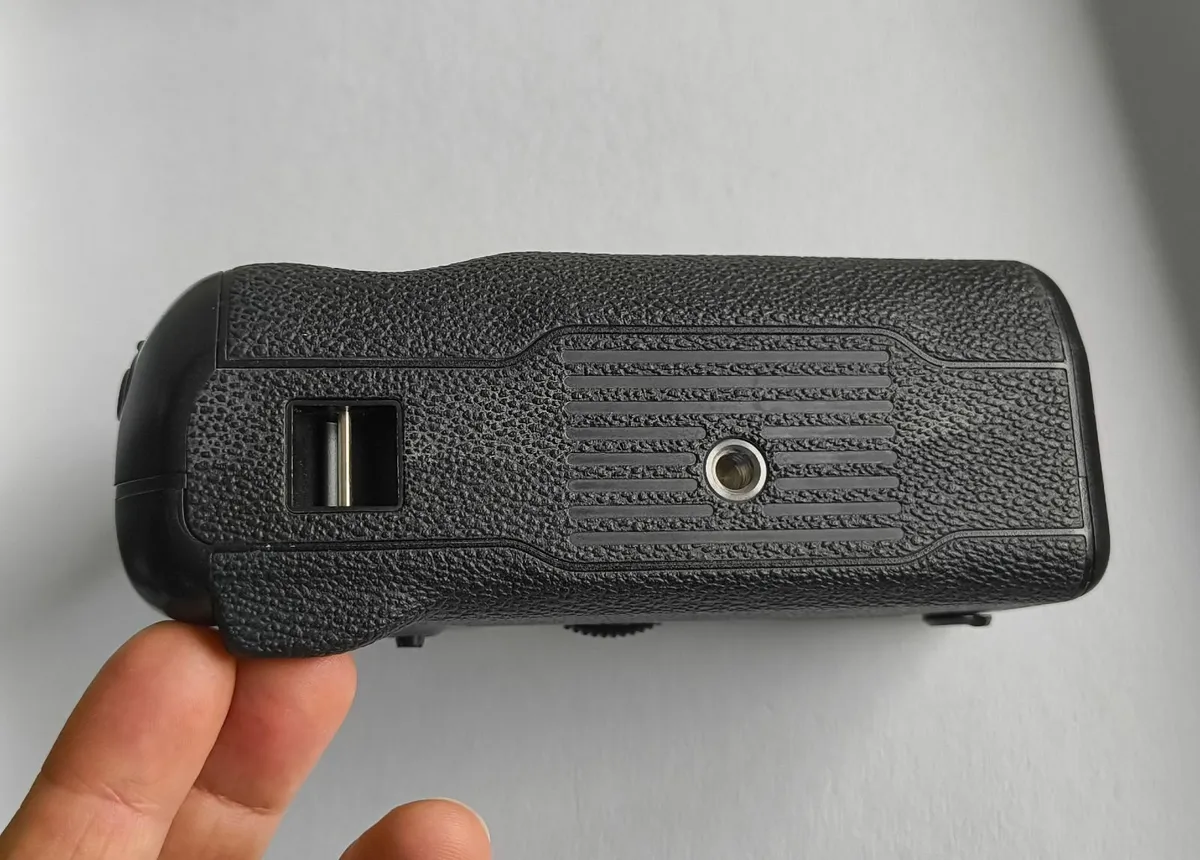 Fujifilm X-T2 battery booster grip - Image 4
