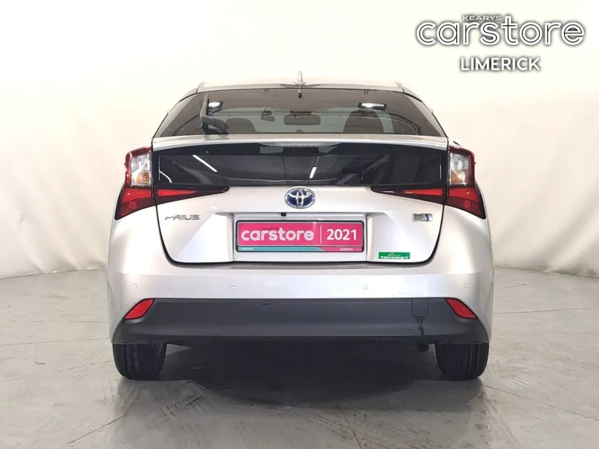 Toyota Prius 1.8 PET Hybrid - Image 4