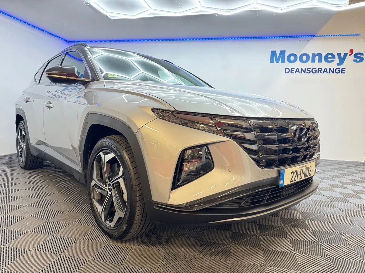 Hyundai Tucson 4WD Executive Plus Phev Auto 2 Ton - Image 4
