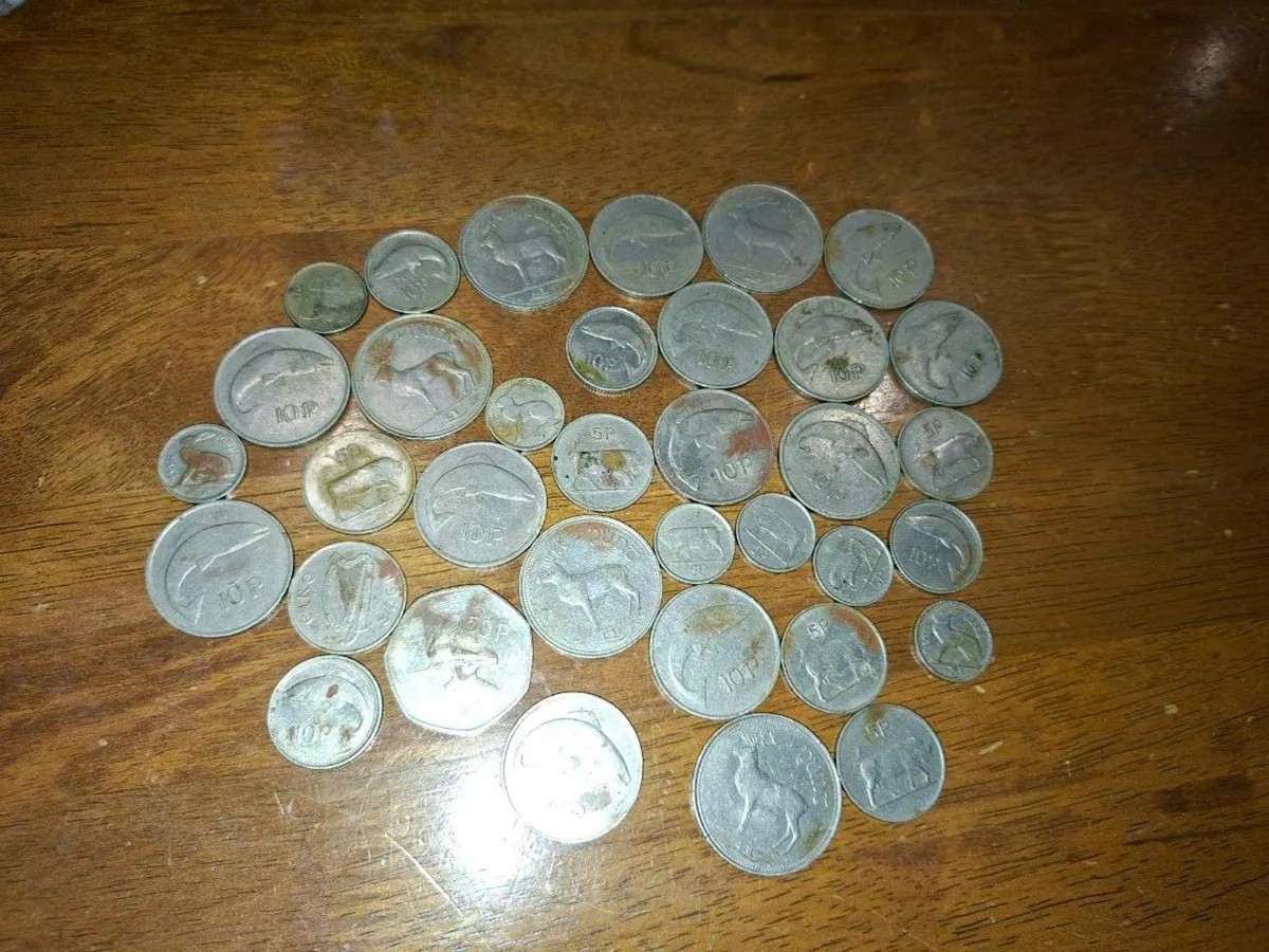 35 old Irish coins - Image 1